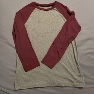 Old Navy size L (10-12) long sleeve gray and maroon shirt.